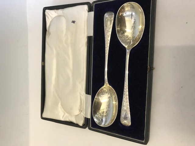 Antique Pair of Boxed Berry Fruit Serving Spoons with Part Engraved Bowls and Handles