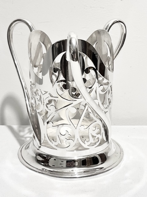 Smart Antique Art Nouveau Design Silver Plated Wine Bottle Stand Holder