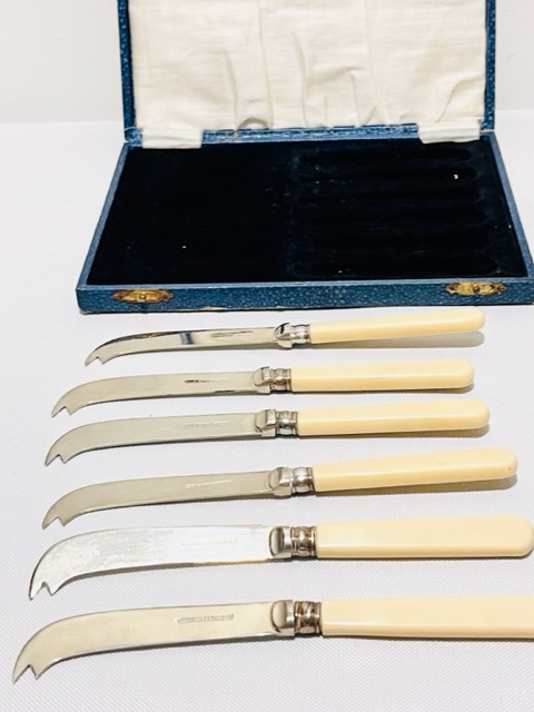 Vintage Silver Plated Boxed Set of 6 Cheese Knives
