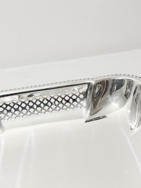 Vintage c.1930 Silver Plated Cake Stand Vintage c.1930 Silver Plated Cake Stand