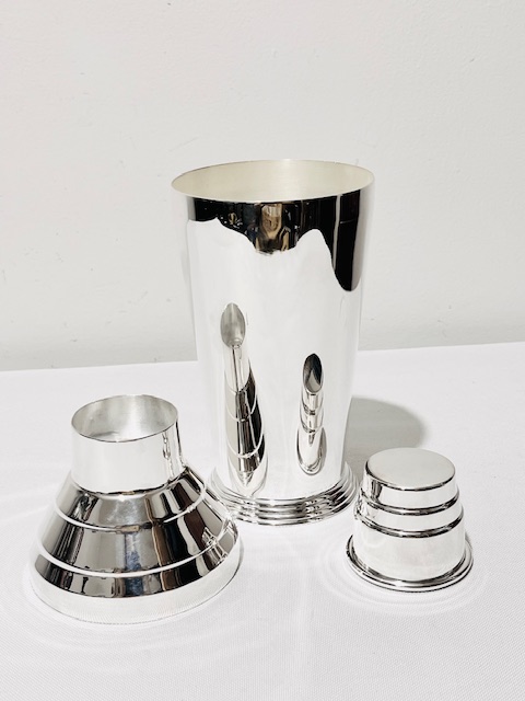 Art Deco in Design Antique Silver Plated Cocktail Shaker