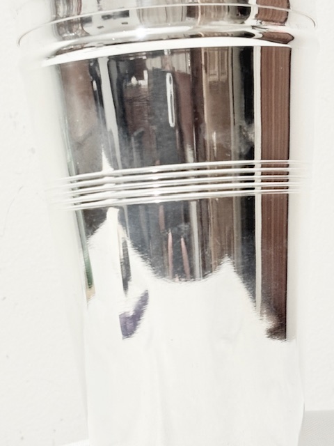 Stylish Vintage Silver Plated Cocktail Shaker Stylish Vintage Silver Plated Cocktail Shaker