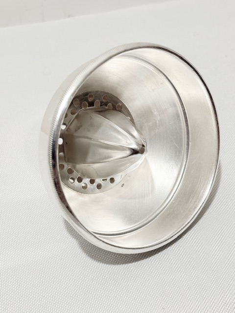 Antique Art Deco in Design Silver Plated Cocktail Shaker Antique Art Deco in Design Silver Plated Cocktail Shaker