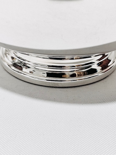 Set of Vintage Silver Plated Graduating Sized Bowls Set of Vintage Silver Plated Graduating Sized Bowls