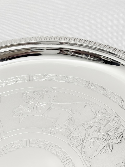 Smart Round in Shape Antique Silver Plated Salver Smart Round in Shape Antique Silver Plated Salver