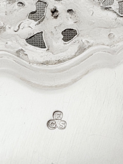 Antique Silver Plated Salver with British Makers Mark Antique Silver Plated Salver with British Makers Mark