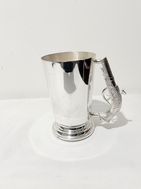 Unusual Vintage Silver Plated One Pint Tankard Unusual Vintage Silver Plated One Pint Tankard