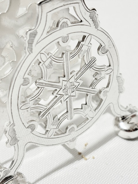 Attractive Victorian Antique Silver Plated Toast Rack Attractive Victorian Antique Silver Plated Toast Rack