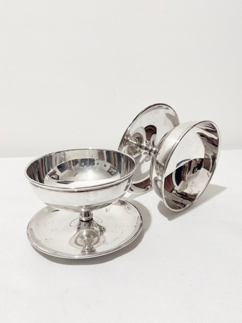Smart Pair of Vintage Silver Plated Bowls with Fixed Trays