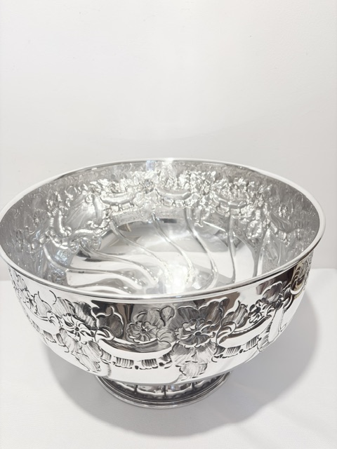 Large Vintage Silver Plated Punch Bowl by Viners of Sheffield