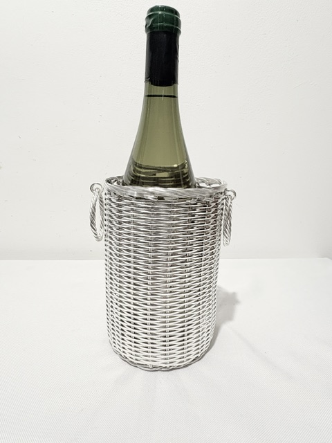 Unusual Vintage Silver Plated Basket Weave Decoration Wine Bottle Coaster Stand