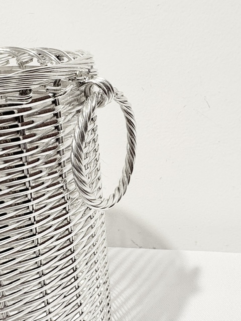 Unusual Vintage Silver Plated Basket Weave Decoration Wine Bottle Coaster Stand Unusual Vintage Silver Plated Basket Weave Decoration Wine Bottle Coaster Stand