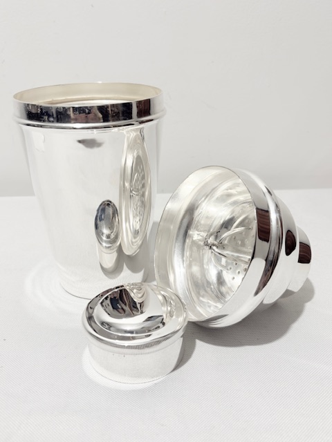 Antique Silver Plated Cocktail Shaker with Bulbous Plain Body