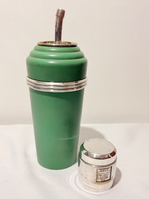 Art Deco Master Incolor Green Bakelite Cocktail Shaker