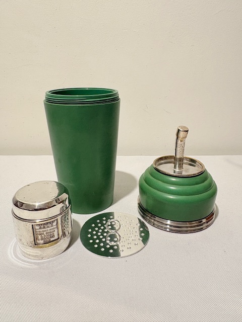 Art Deco Master Incolor Green Bakelite Cocktail Shaker