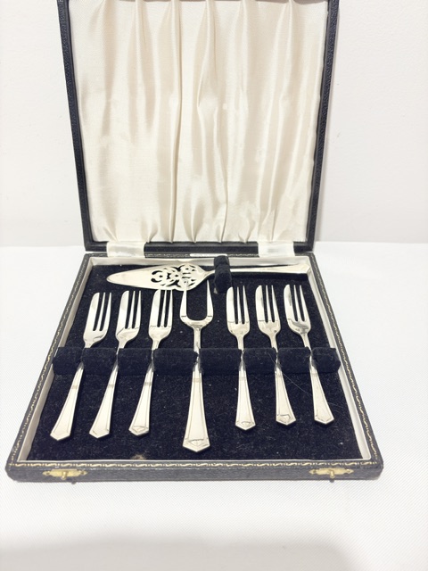 Cased Set of Six Vintage Cake Forks with Cake Slice and Serving Fork