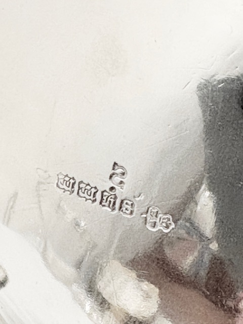 Handsome Victorian Antique Silver Plated Teapot Handsome Victorian Antique Silver Plated Teapot