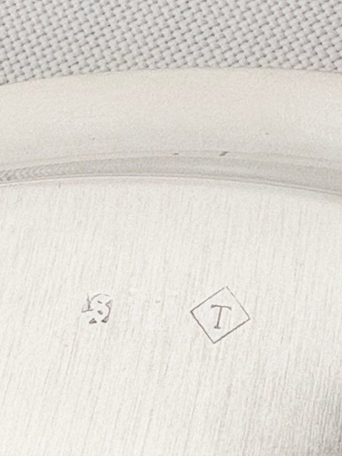 Oval Antique Silver Plated Salver with Slightly Raised Sides Oval Antique Silver Plated Salver with Slightly Raised Sides