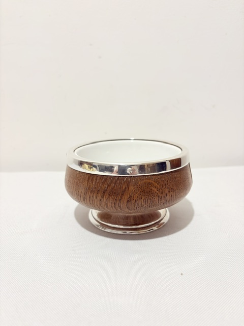 Vintage Silver Plated and Oak Jam or Preserve Dish Vintage Silver Plated and Oak Jam or Preserve Dish